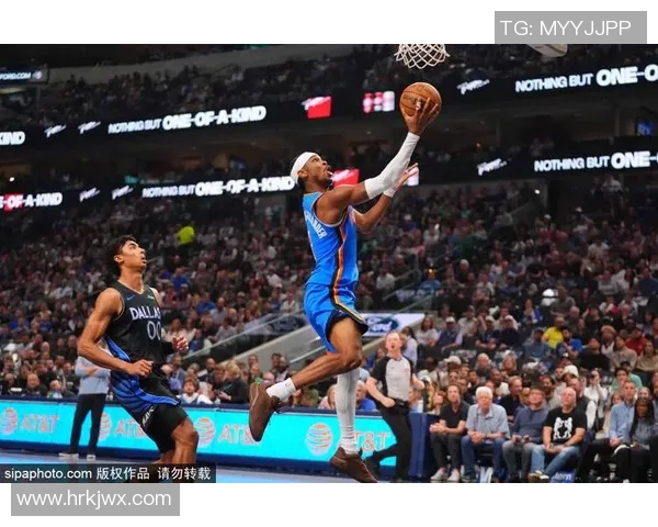 火焰般激情的篮球明星们在赛场上燃烧梦想与荣耀 火焰般激情的篮球明星们在赛场上燃烧梦想与荣耀